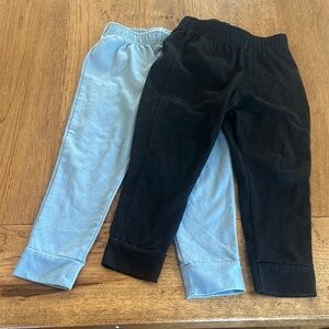 Cat & Jack 3T Black and light blue joggers